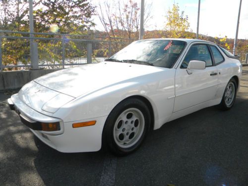 1986 porsche 944 touring coupe