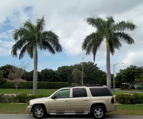 2006 trailblazer ext  leather  sun roof  side steps  trailer tow  new  tires
