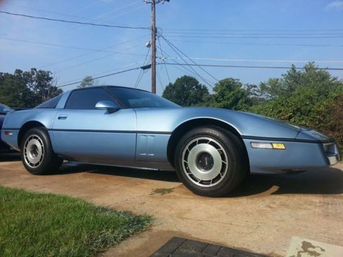 1984 chevrolet corvette base hatchback 2-door 5.7l