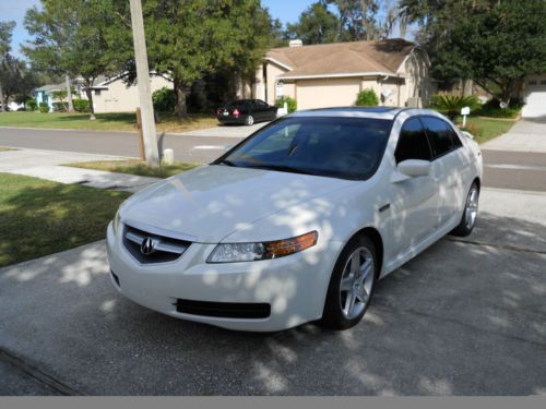 2006 acura tl base sedan 4-door 3.2l, 37k miles, pearl wht/blk leather