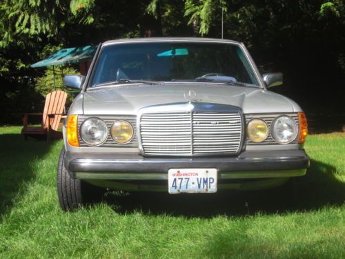 Mercedes 300 Turbo Diesel 125 K miles on engine & Transmission Restoration Paint, US $8,700.00, image 10