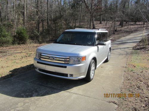 2011 ford flex se with navigation and backup camera