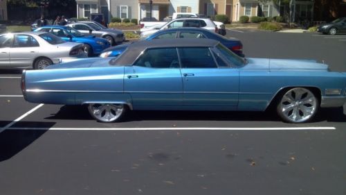 1968 cadillac deville base hardtop 4-door 7.7l