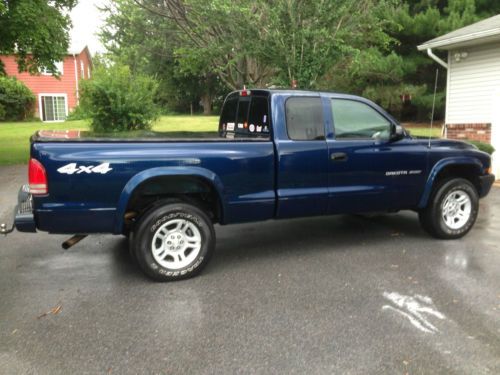 2004 dodge dakota sport plus extended cab pickup 2-door 4.7l