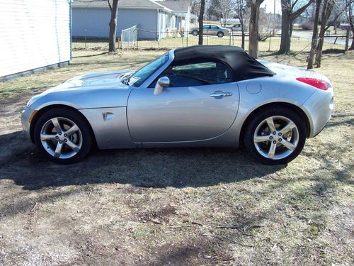 2007 pontiac solstice base convertible 2-door 2.4l