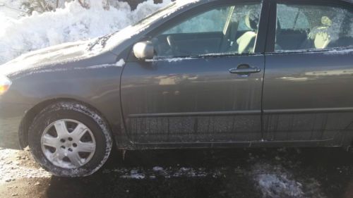 2005 toyota corolla low mileage very good condition