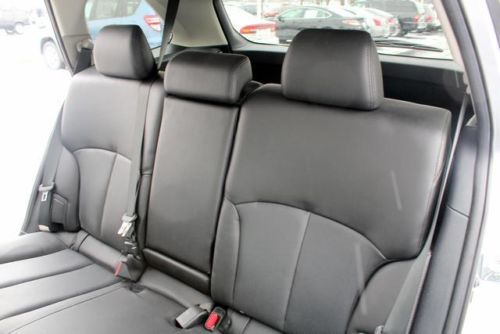 3.6R 3.6L 6 Cylinder AWD, Silver, Auto, 1 Owner, Sunroof, Leather, Heated Seats, image 14