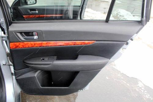 3.6R 3.6L 6 Cylinder AWD, Silver, Auto, 1 Owner, Sunroof, Leather, Heated Seats, image 15