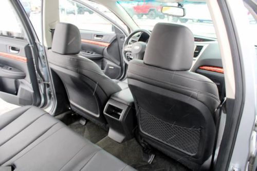 3.6R 3.6L 6 Cylinder AWD, Silver, Auto, 1 Owner, Sunroof, Leather, Heated Seats, image 17