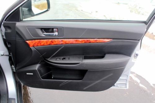 3.6R 3.6L 6 Cylinder AWD, Silver, Auto, 1 Owner, Sunroof, Leather, Heated Seats, image 19