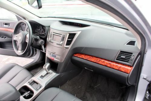 3.6R 3.6L 6 Cylinder AWD, Silver, Auto, 1 Owner, Sunroof, Leather, Heated Seats, image 21