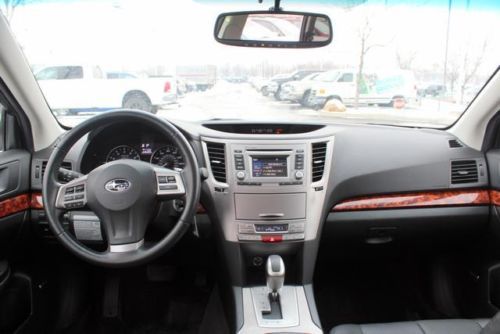 3.6R 3.6L 6 Cylinder AWD, Silver, Auto, 1 Owner, Sunroof, Leather, Heated Seats, image 25