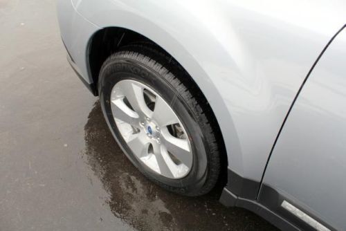 3.6R 3.6L 6 Cylinder AWD, Silver, Auto, 1 Owner, Sunroof, Leather, Heated Seats, image 32