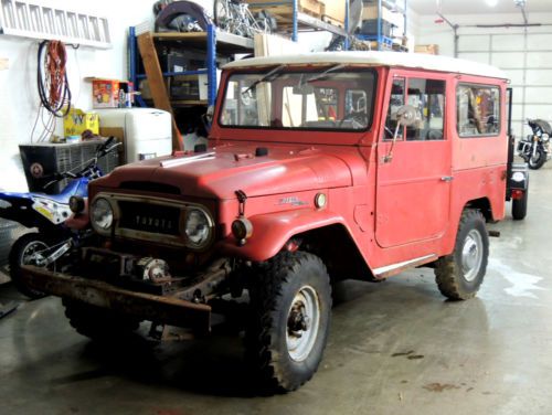 68 fj40 all original barn find clean nothing rusted thru pto winch orig paint+