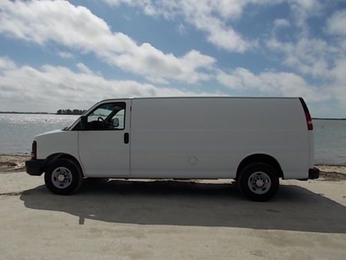 10 chev express 3500 extended cargo - one owner florida van - no accidents