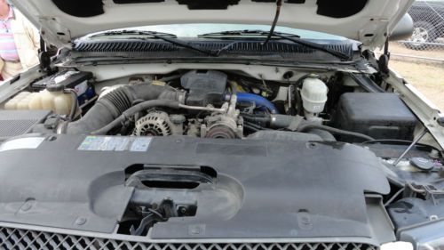 2003 Chevrolet Silverado 3500 LT Crew Cab Pickup 4-Door 6.6L, image 16