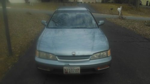 Honda accord 95&#034; low mileage runs great
