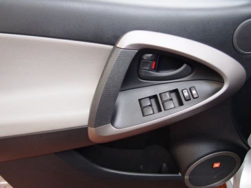 CLEAN CARFAX ONE OWNER WARRANTY DEALER INSPECTED LIMITED LEATHER BLUETOOTH, image 18