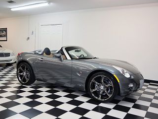 2006 pontiac solstice 1 owner central florida  only 8500 miles wont last