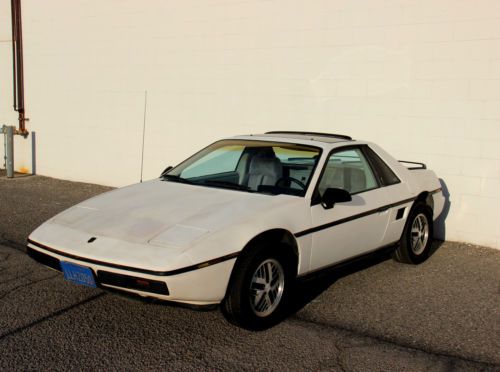 Rare barn find-1984 pontiac fiero se 2m4-stick-low miles-original-no reserve