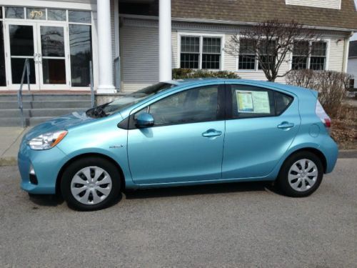 2013 toyota prius c