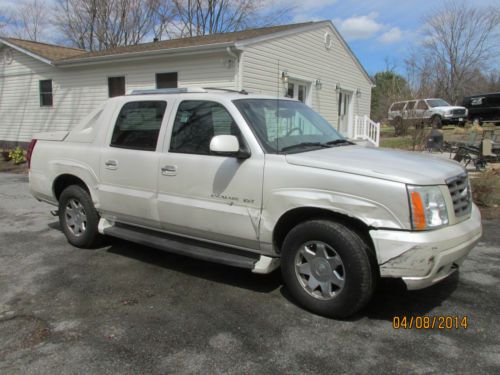 2003 cadillac escalade ext base crew cab pickup 4-door 6.0l