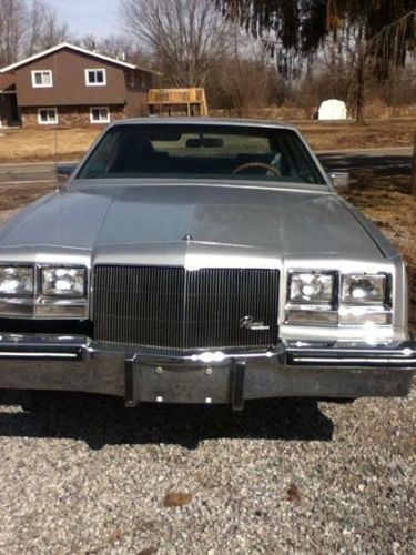 1985 buick riviera luxury coupe 2-door 5.0l