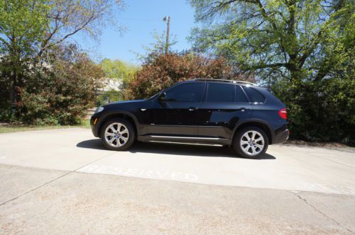 X5 4.8 sport, nav. black/black, clean and perfect, shades, pano roof. satelite