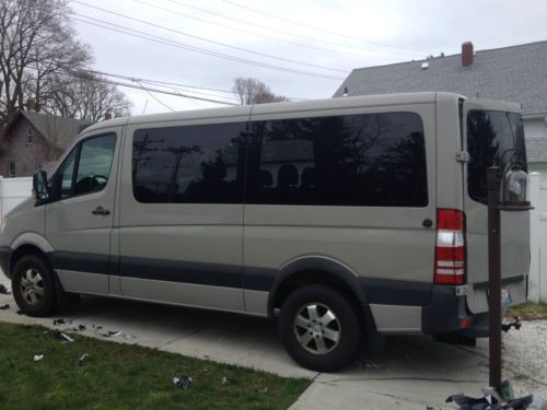 2007 dodge sprinter van 2500 mint rare gasoline version!!