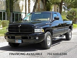 Gas motor - 8&#039; long bed - ext cab - leather - sport - auto - financing available