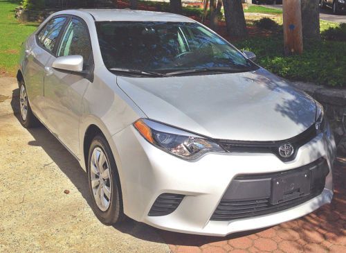 2014 toyota corolla le sedan 4-door 1.8l