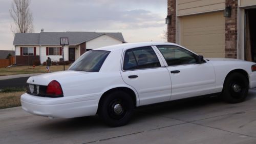 2007 ford crown victoria police interceptor sedan 4-door 4.6l