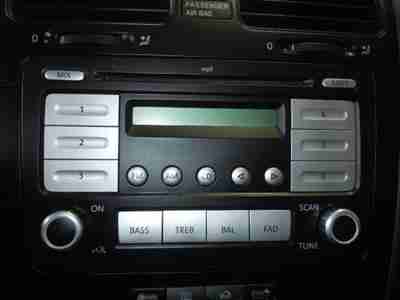 4dr Auto S 2.5L 5-Cylinder CD 4-Wheel Disc Brakes ABS Heated Cloth Seats, image 12