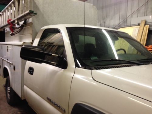 2005 gmc sierra 2500 hd ~enclosed utility bed~ standard cab pickup 2-door 6.0l