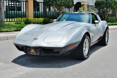 Rare color combo1978 chevrolet corvette 25th anniversary commemorative edition