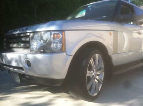 2005 range rover hse 104,000 miles v8 runs and drives great, 2nd owner,clean int