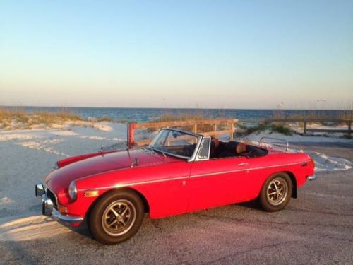 1971 mgb - red - new interior