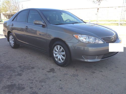 2005 toyota camry le 2.4 l one owner!!!!! 4 brand new tires