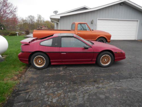 1988 pontiac fiero gt coupe 2-door 2.8l