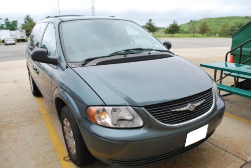 2003 chrysler town &amp; country