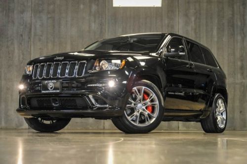 2012 jeep grand cherokee srt8! navigation! rear camera! pano roof! only 11k mi!