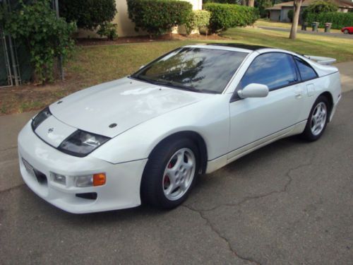 1995 nissan 300 zx, 2dr coupe, t-tops, runs good, l@@k!