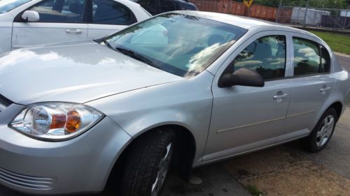 2005 chevrolet cobalt base sedan 4-door 2.2l