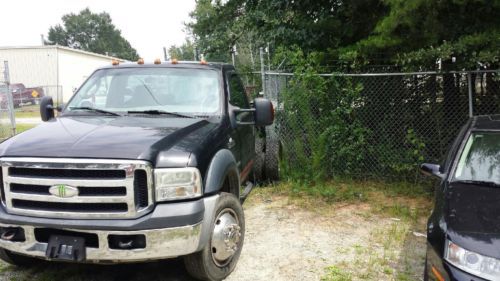 2006 f 450 cab and chasis with 5th wheel and tool box