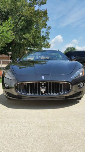 2010 maserati gran turismo  convertible - like new -  6800 miles