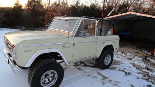 1969 ford bronco sport, automatic, p/s, p/b, 302, 2 door,