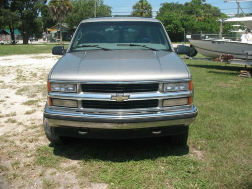 1999 chevrolet suburban k2500 4x4 8600 gvwr