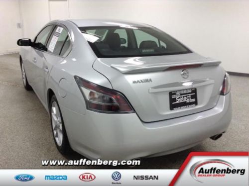 2013 nissan maxima s