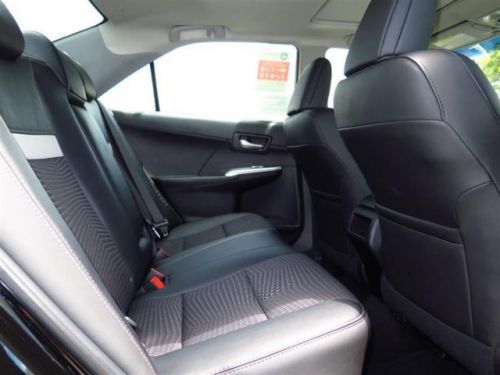 2014 toyota camry hybrid se limited edition