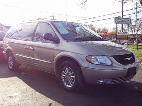 2003 chrysler town & country limited